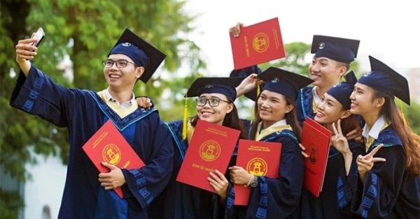 làm bằng cao đẳng bách việt