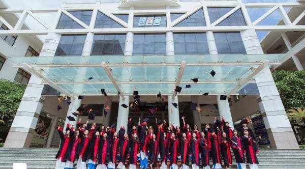 làm bằng đại học công nghệ Sài Gòn