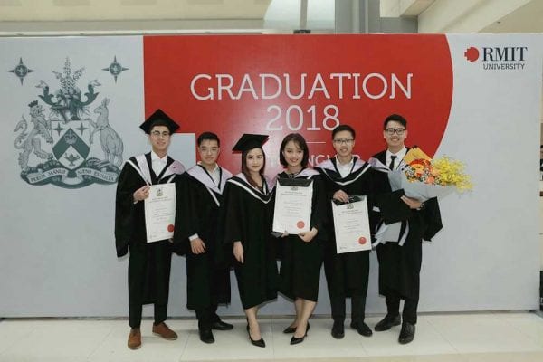 Lựa Chọn Làm Bằng Đại Học RMIT Có Tốt Không?