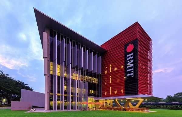 Lựa Chọn Làm Bằng Đại Học RMIT Có Tốt Không?