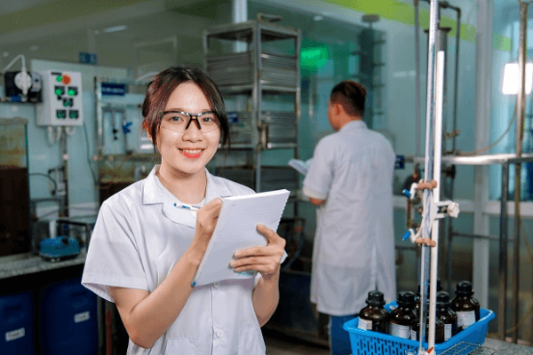 Kỹ Thuật Môi Trường Ra Làm Gì? Cơ Hội Nghề Nghiệp Xanh Cho Tương Lai