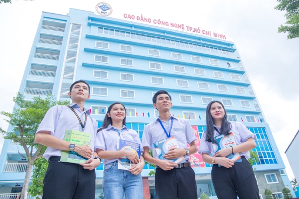 Làm Bằng Cấp 3 Giá 2 Triệu Có Đúng Sự Thật